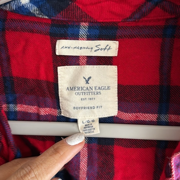 American Eagle Outfitters Boyfriend Fit Plaid Button Down Shirt - Picture 2 of 4